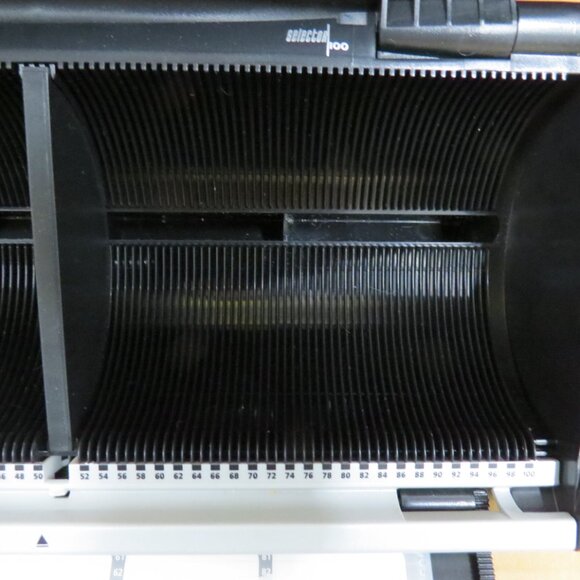 Discgear Selector 100 CD DVD Blu Ray Disc Media Unit Storage Case Black NOB - Picture 8 of 11